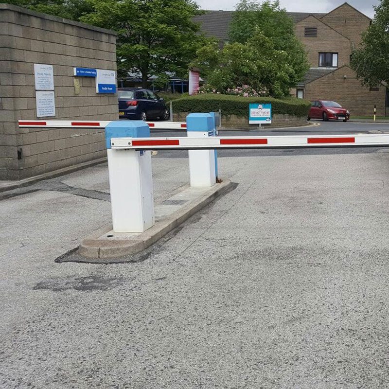 automatic traffic barriers